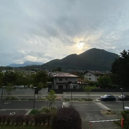 Apartment Le Malaga - Parking & Balcon, A 500m Du ! Annecy